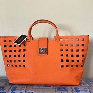 Brand new shopper tote
